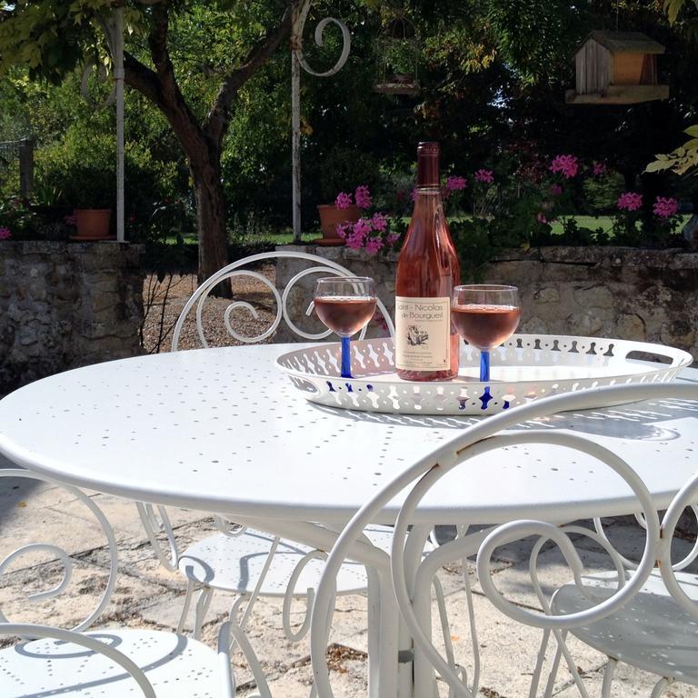 Bed and Breakfast La Marelle Avrille-les-Ponceaux Номер фото